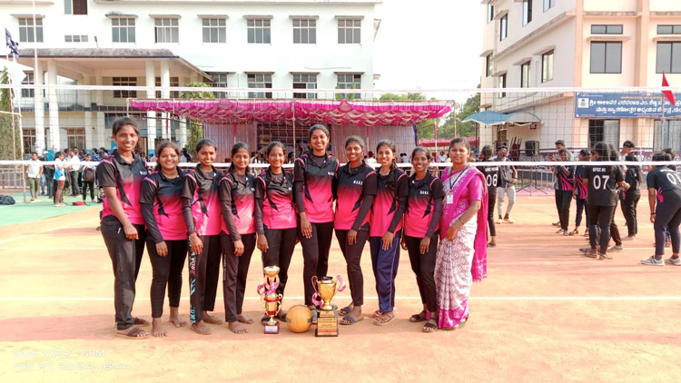 Girls Throwball IV Place